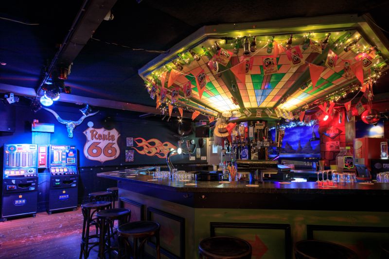 Astrolabium Kiwi vleet Cafe Freddy's in Ter Aar te koop